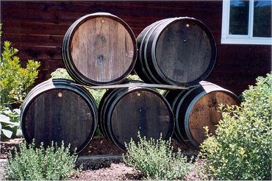 barrels.jpg (44257 bytes)